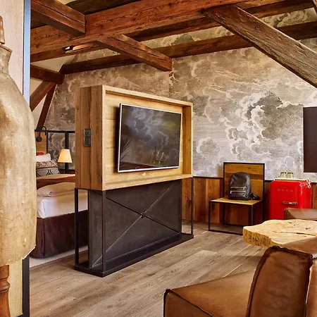 Pest-buda Design 4* Budapeşte